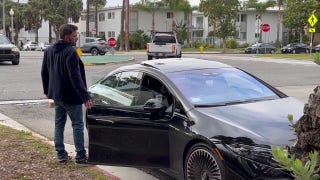 Jennifer Lopez and Ben Affleck have a tense car moment - Fox News